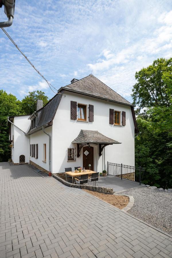 Landhaus Karbach Komplett Oder Einzelne Wohneinheiten Villa Inkl Sauna Bzw Waldhaeuschen Hirten 외부 사진