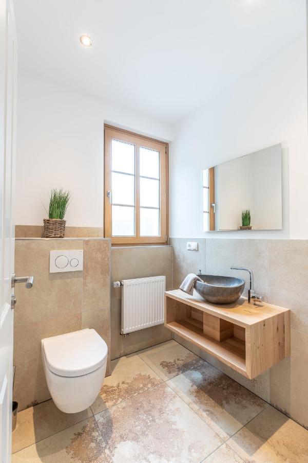 Landhaus Karbach Komplett Oder Einzelne Wohneinheiten Villa Inkl Sauna Bzw Waldhaeuschen Hirten 외부 사진