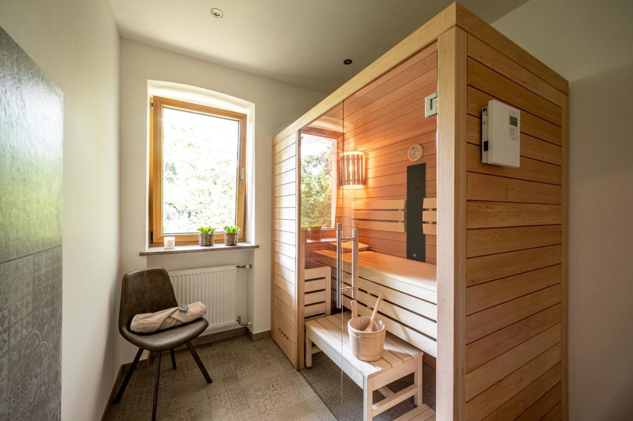 Landhaus Karbach Komplett Oder Einzelne Wohneinheiten Villa Inkl Sauna Bzw Waldhaeuschen Hirten 외부 사진