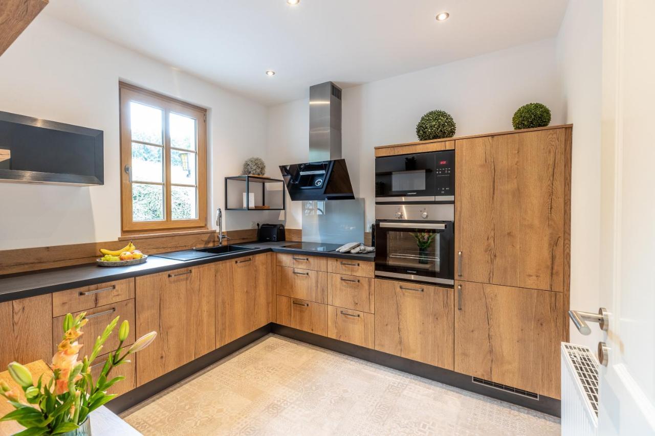 Landhaus Karbach Komplett Oder Einzelne Wohneinheiten Villa Inkl Sauna Bzw Waldhaeuschen Hirten 외부 사진